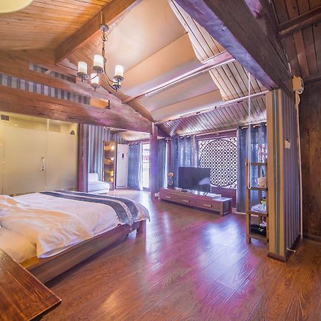 Lijiang Half Moon Bay Inn Esterno foto