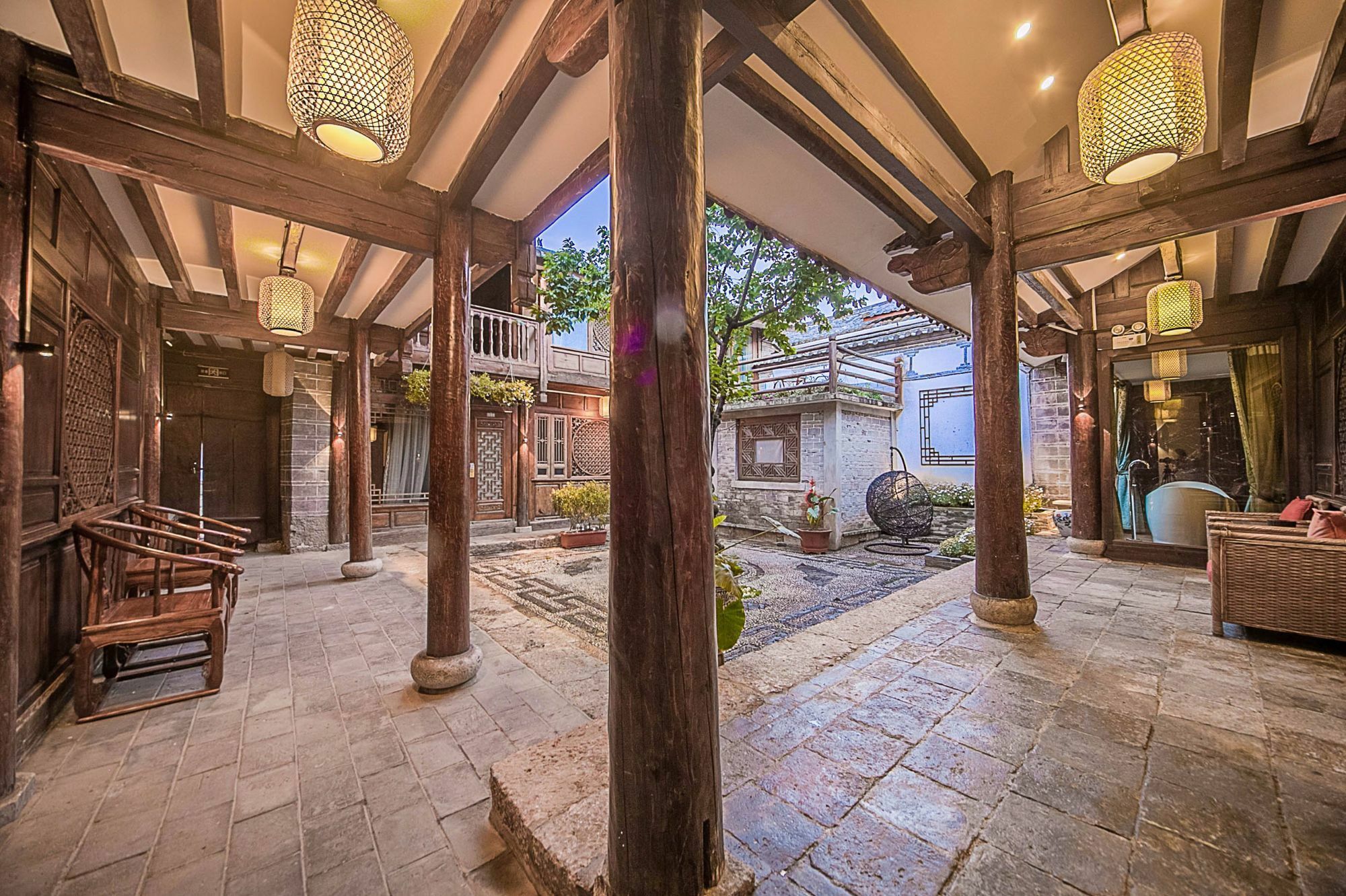 Lijiang Half Moon Bay Inn Esterno foto