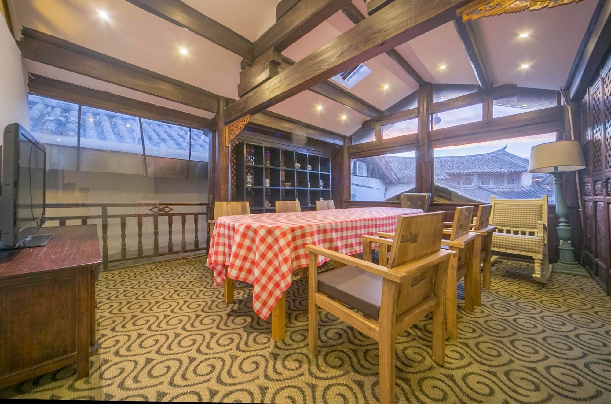Lijiang Half Moon Bay Inn Esterno foto
